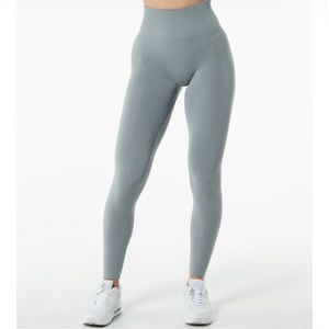 Alphalete Amplify Leggings